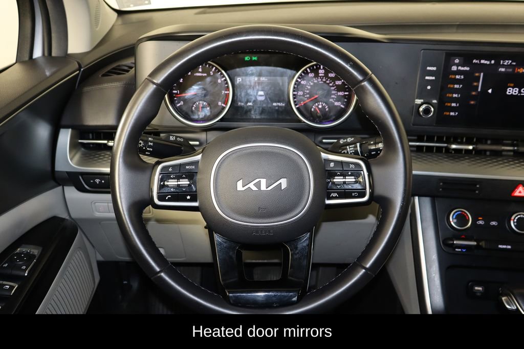 Used 2022 Kia Carnival LX FWD image 7