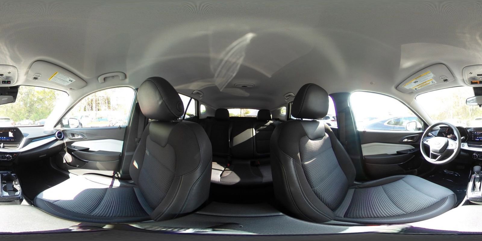 Used 2025 Chevrolet Trax LT image 43