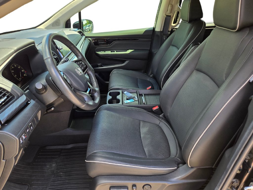 Used 2025 Honda Odyssey Elite image 17