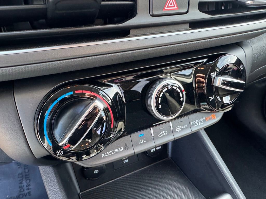 Used 2023 Hyundai Kona SEL image 27