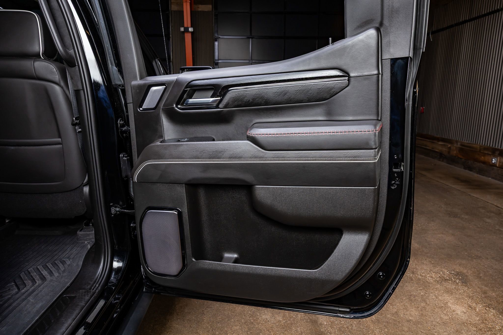 Used 2023 GMC Sierra 1500 AT4X w/ AT4X AEV Edition image 37