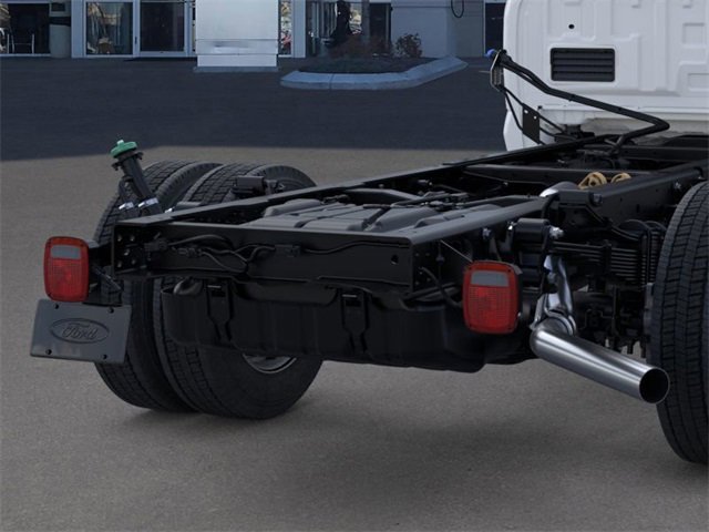 New 2026 Ford F550 4x4 Crew Cab image 14