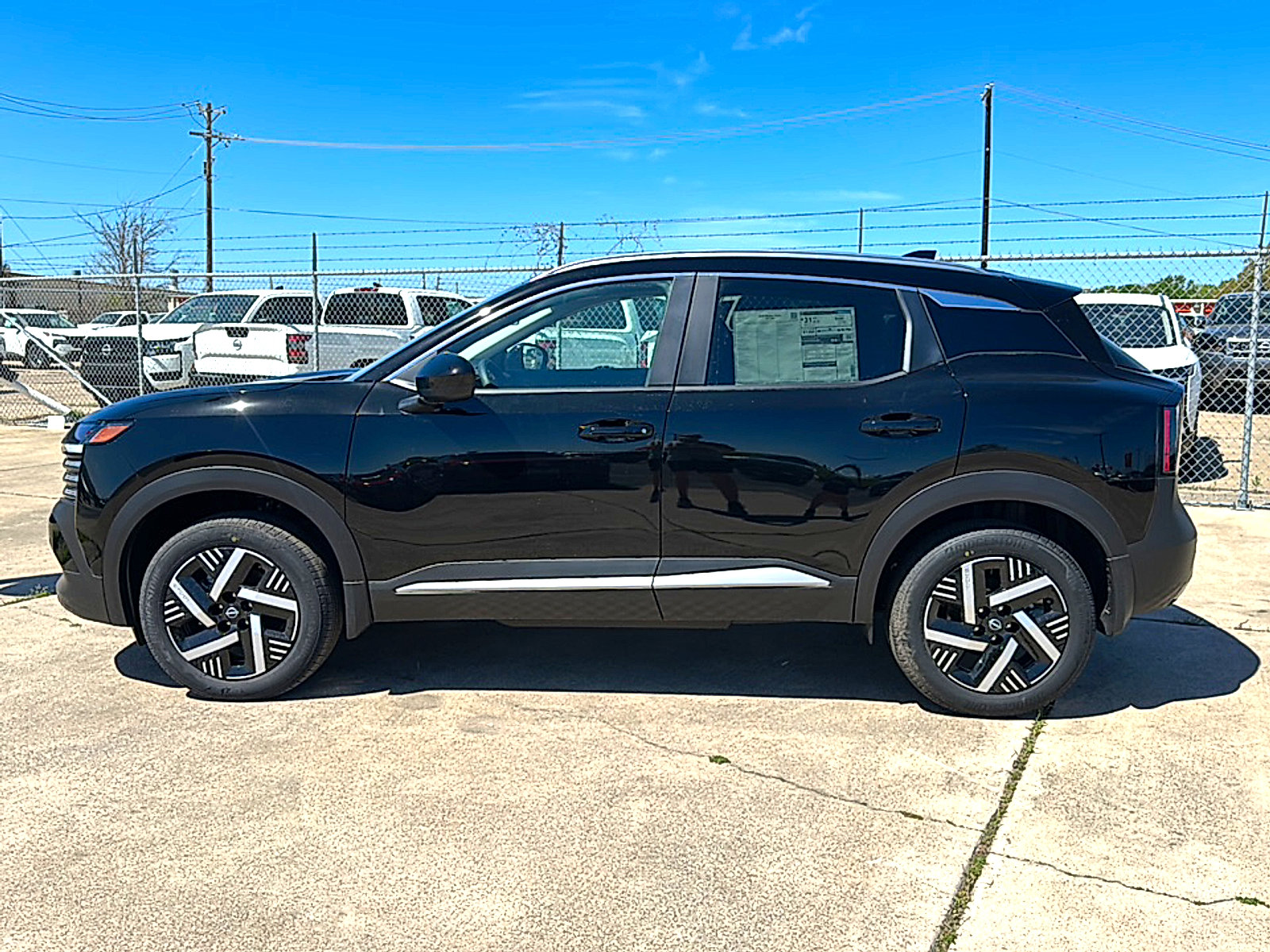 New 2026 Nissan Kicks SV w/ SV Premium Package image 5