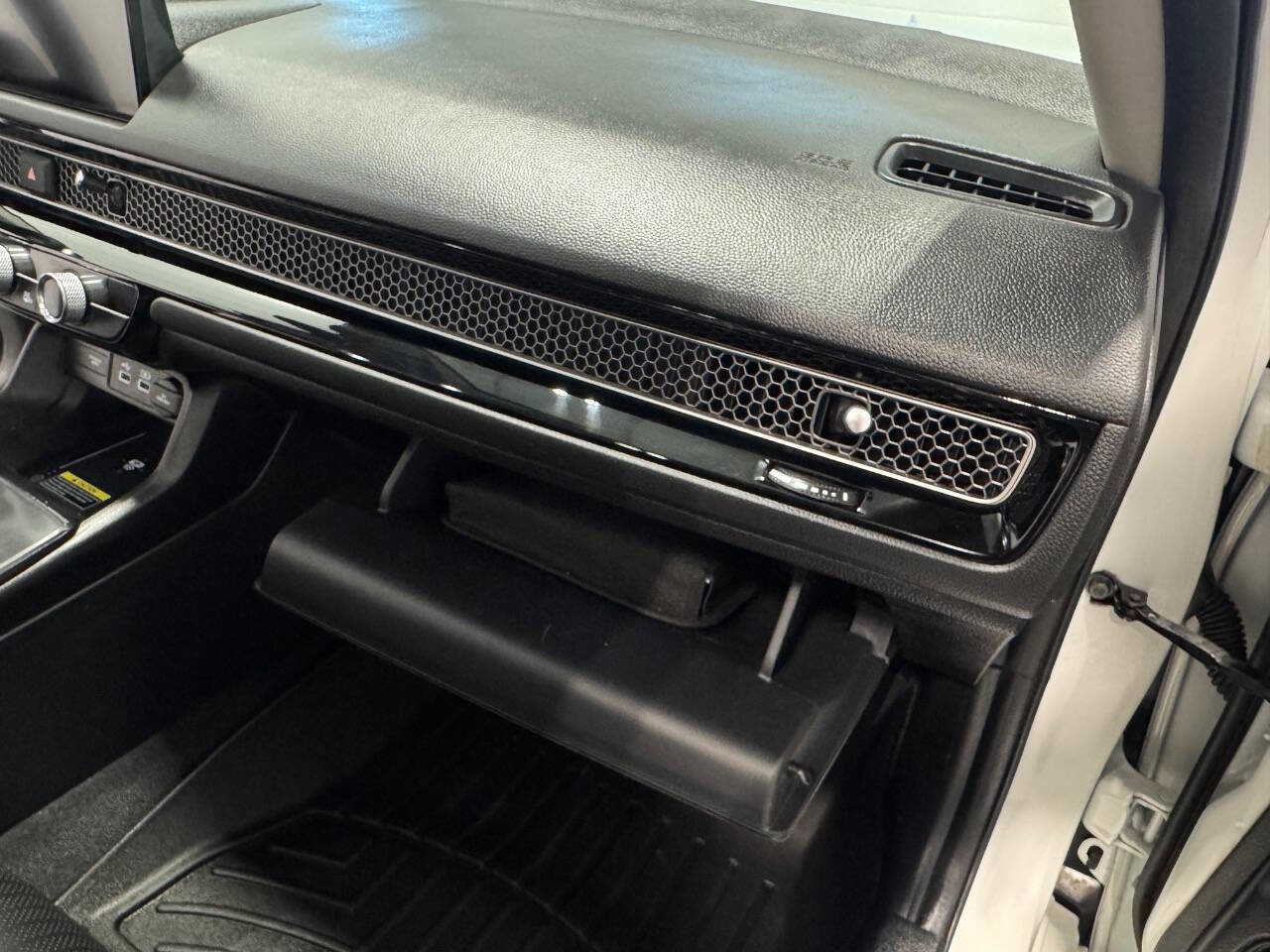 Used 2024 Honda Civic Touring image 20