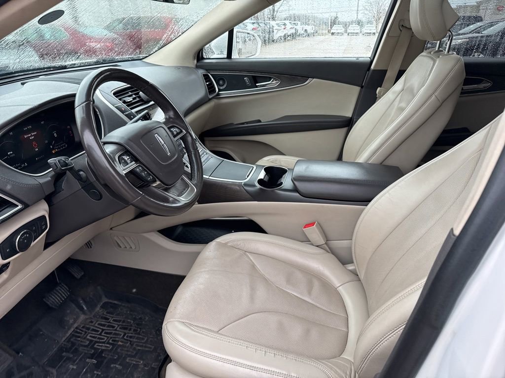 Used 2019 Lincoln Nautilus Reserve w/ Driver Assistance Package image 18