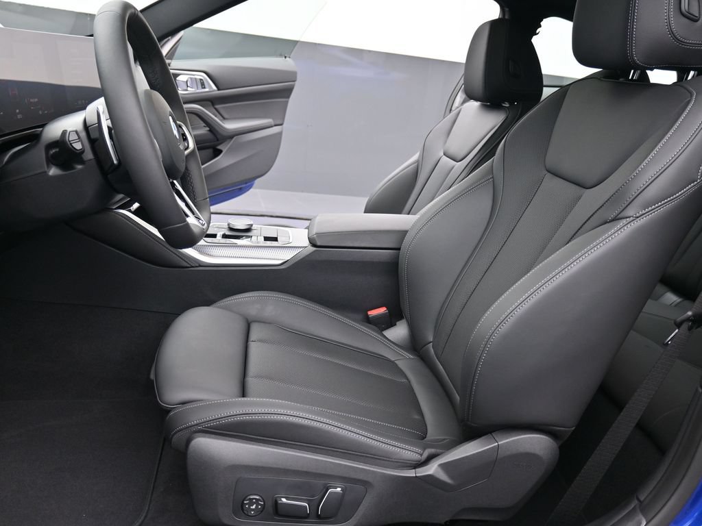 New 2026 BMW 430i xDrive Coupe w/ M Sport Package AWD/4WD image 11