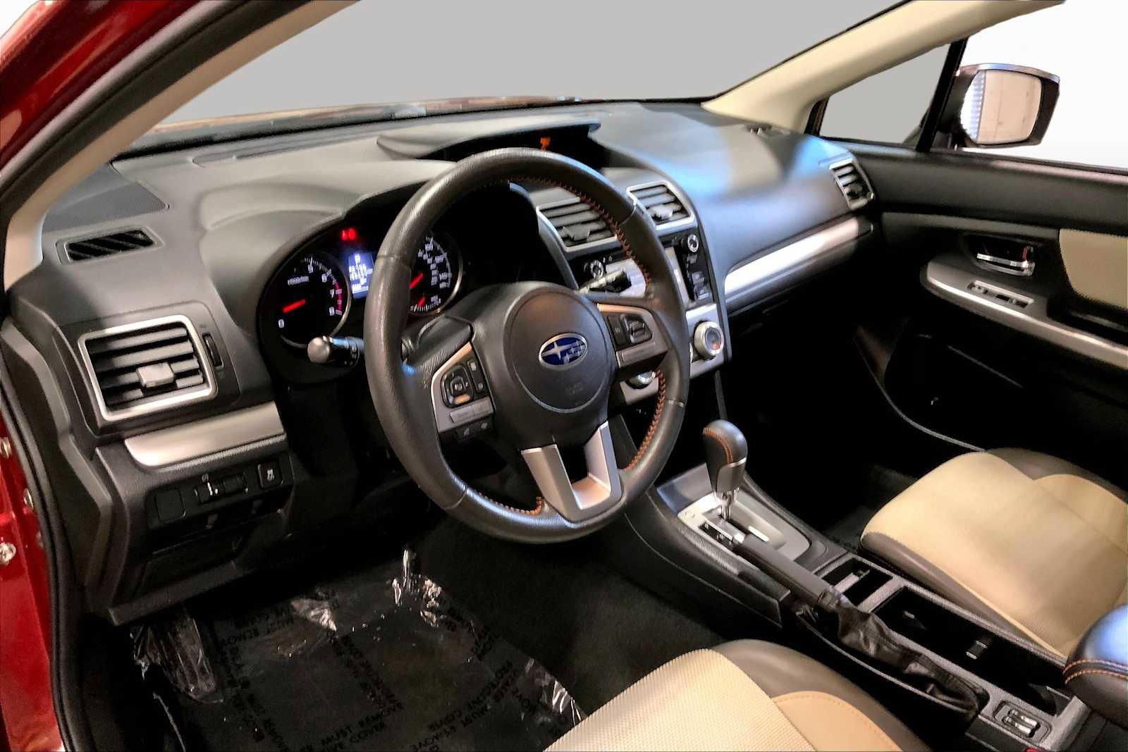Used 2017 Subaru Crosstrek 2.0i Premium w/ Moonroof Package AWD/4WD image 18