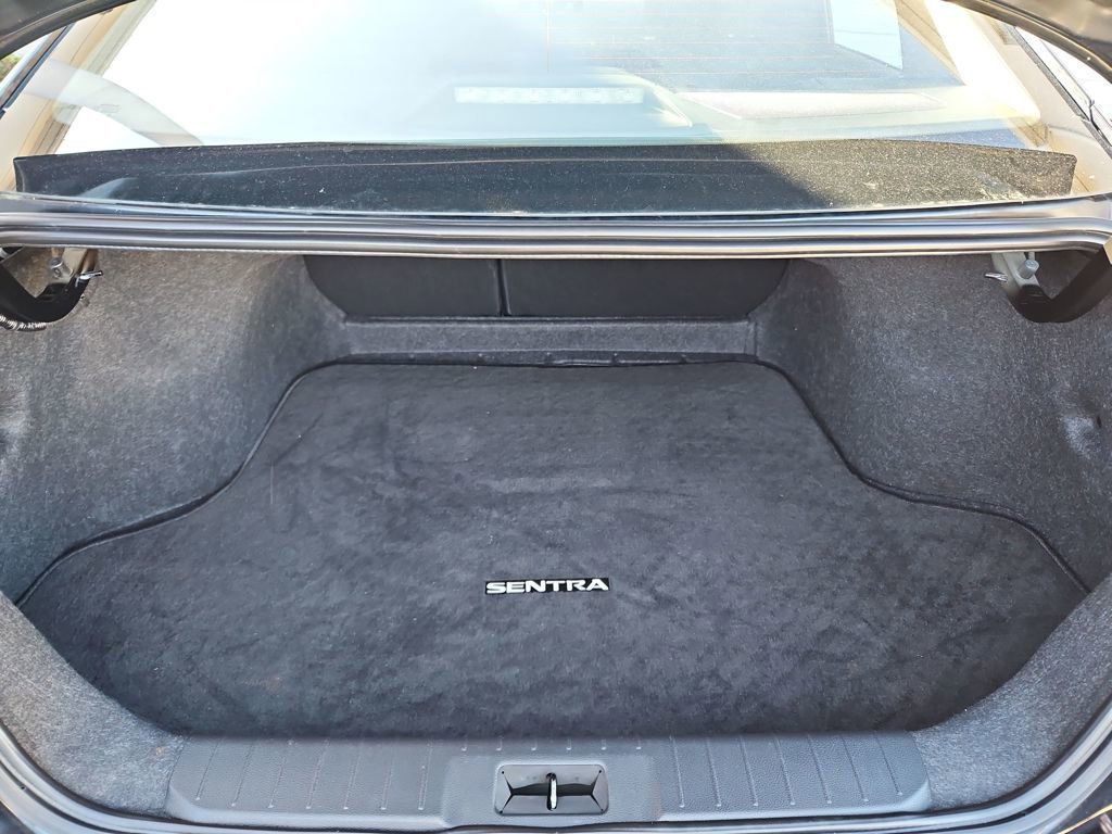 Used 2024 Nissan Sentra SV image 28