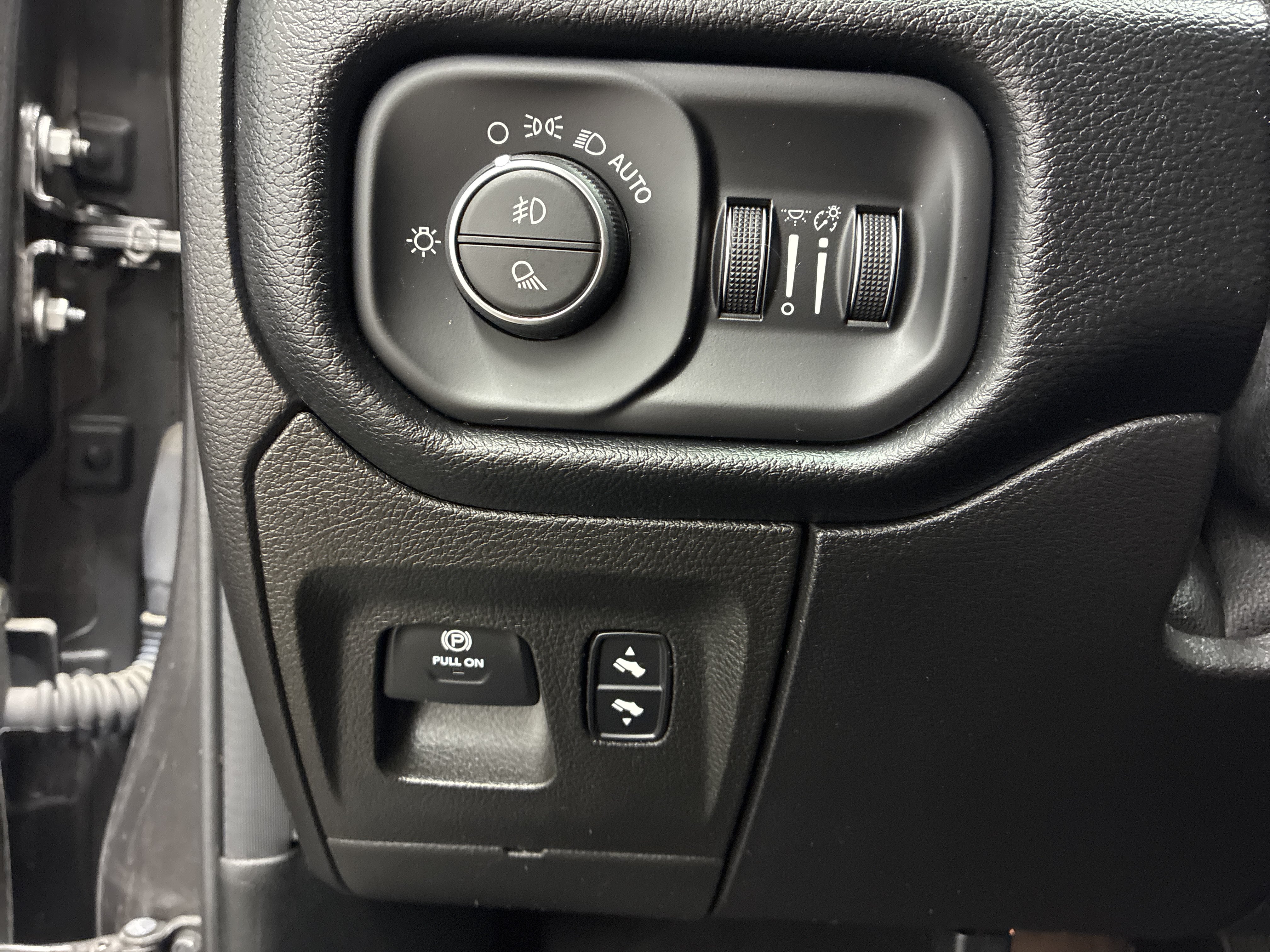Used 2019 RAM 1500 Big Horn AWD/4WD image 20