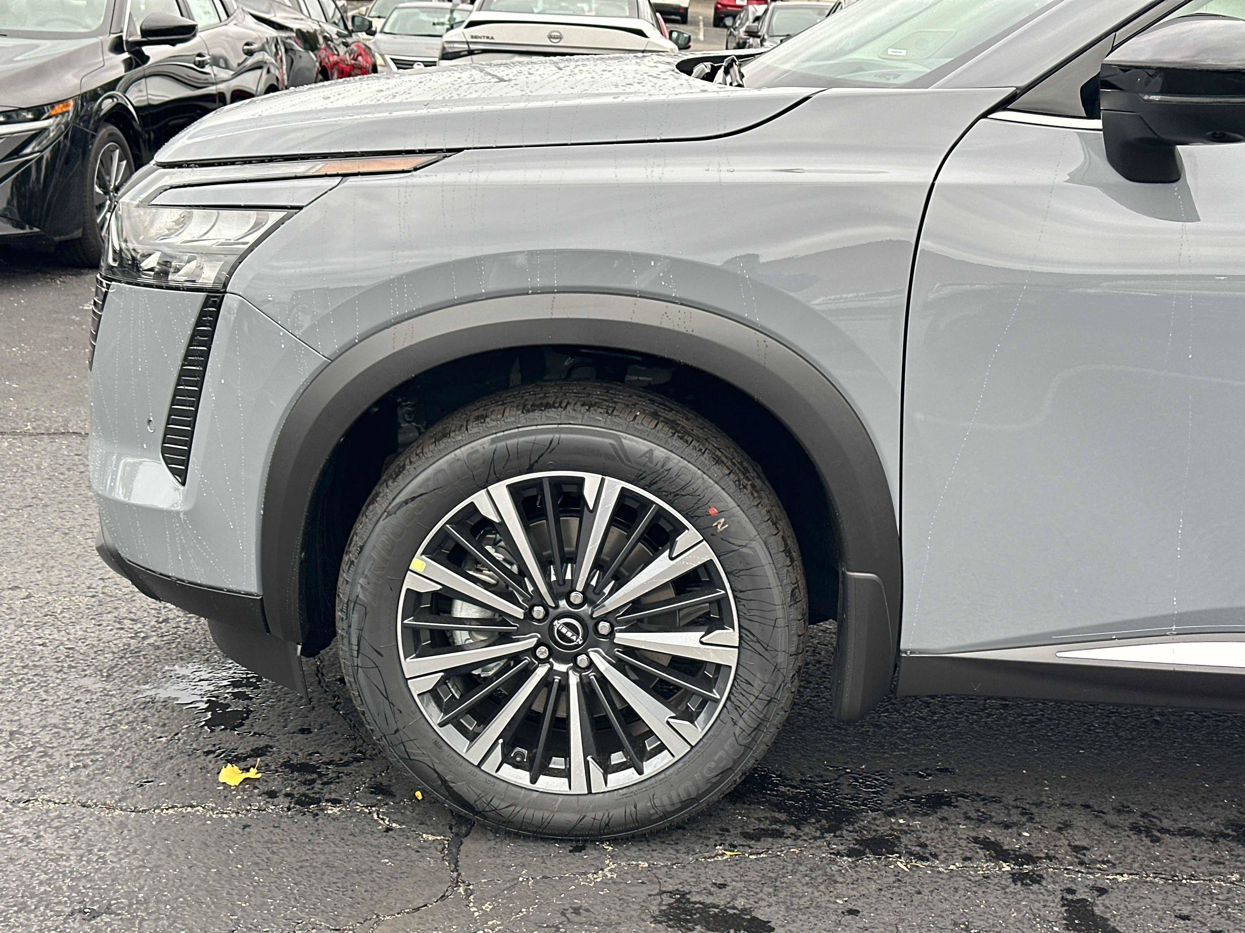 New 2026 Nissan Pathfinder Platinum AWD/4WD image 8