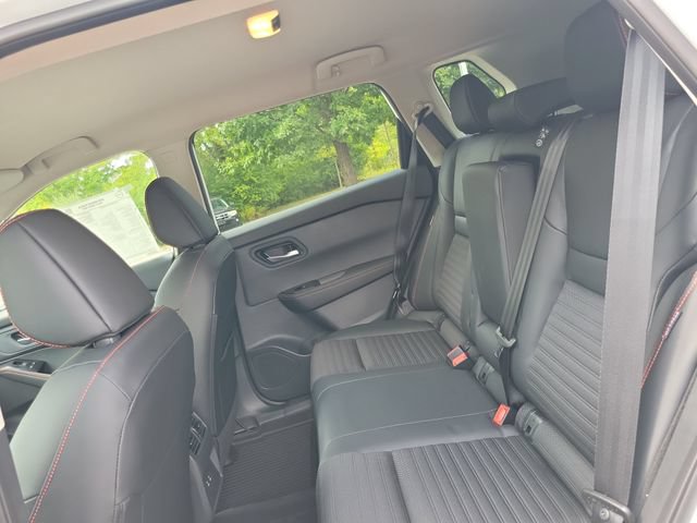 New 2026 Nissan Rogue SV AWD/4WD image 29