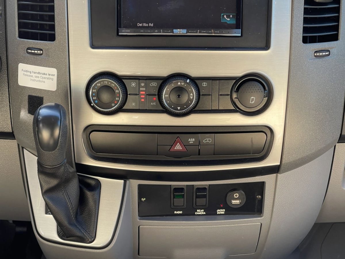 Used 2013 Mercedes-Benz Sprinter 3500 image 55