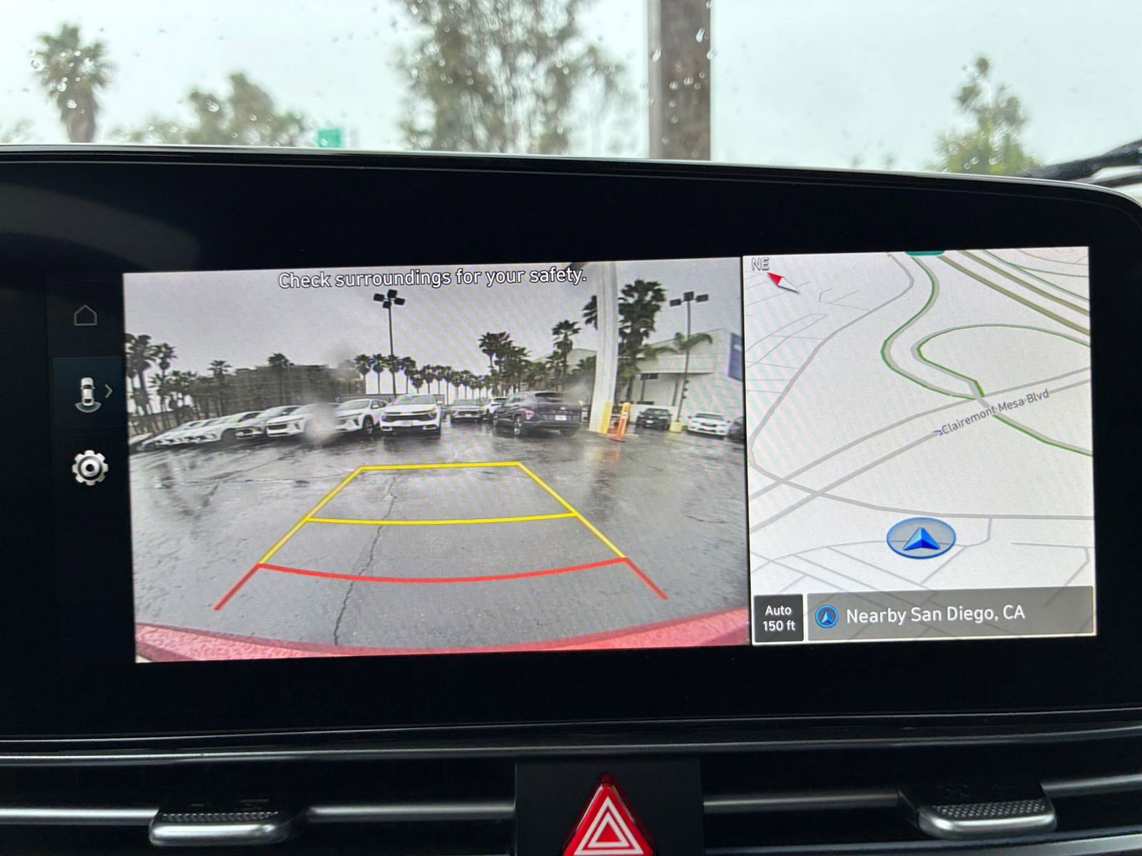 Used 2025 Hyundai Elantra Limited image 24