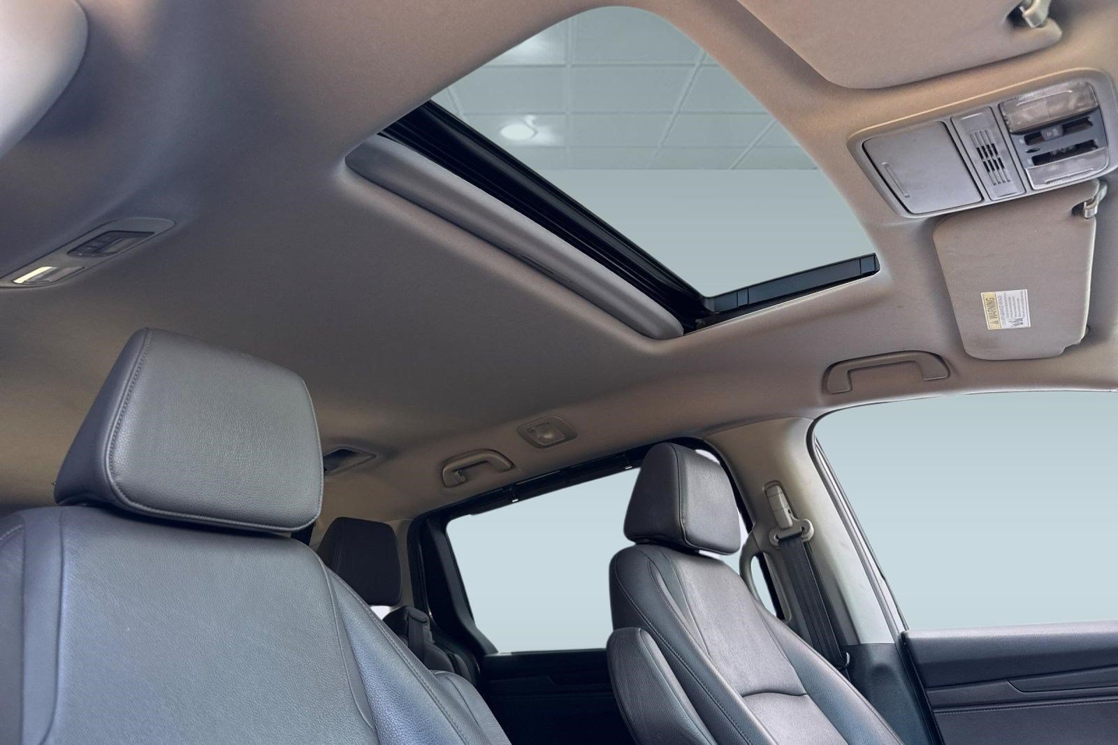 Certified 2018 Honda Odyssey EX-L image 23