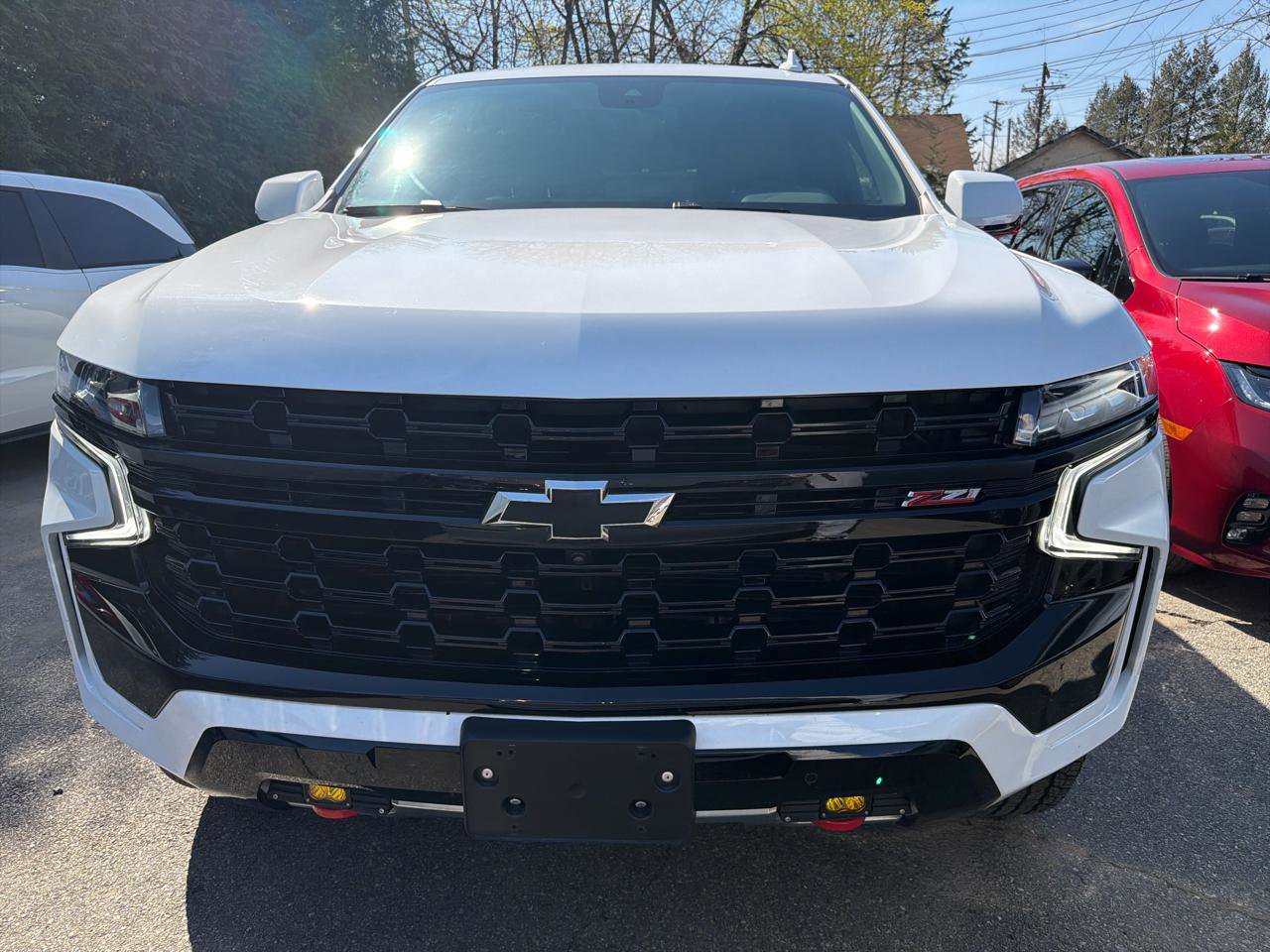 Used 2024 Chevrolet Tahoe Z71 w/ Luxury Package AWD/4WD image 2