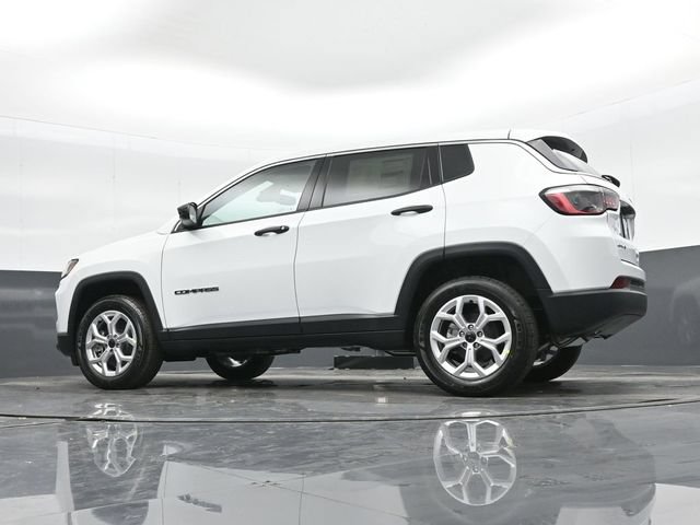 Used 2025 Jeep Compass Sport AWD/4WD image 37