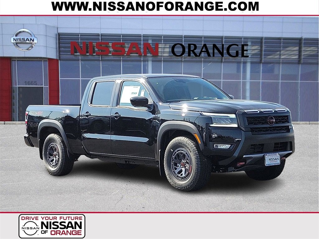 New 2025 Nissan Frontier PRO-4X w/ Pro Premium Package