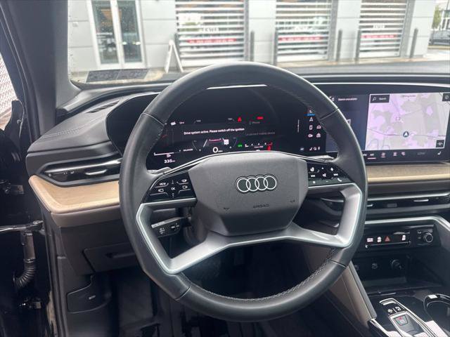Used 2025 Audi Q5 Premium Plus w/ Premium Plus AWD/4WD image 32