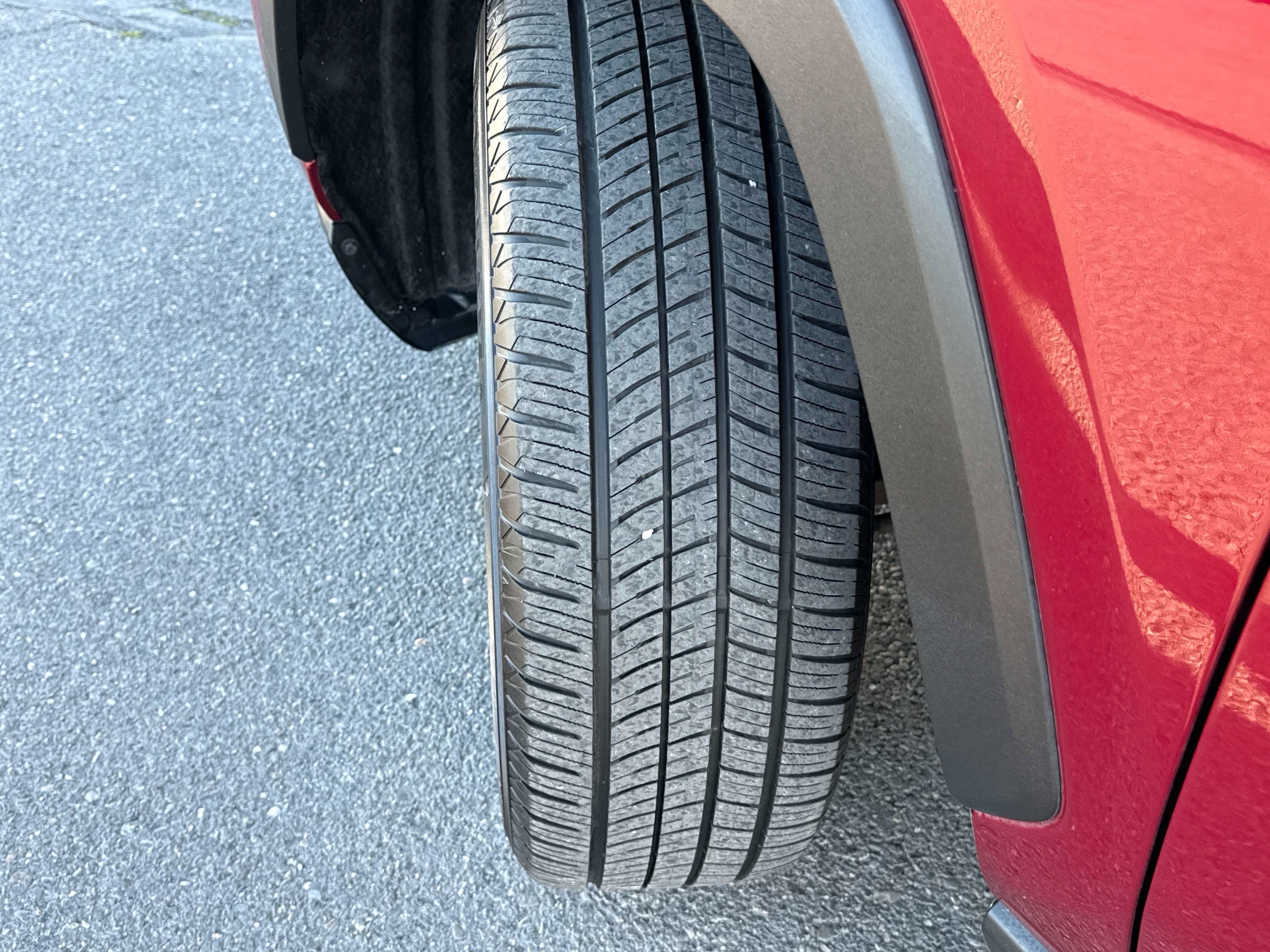 Used 2022 Toyota RAV4 Limited w/ Limited Grade Weather Package image 8