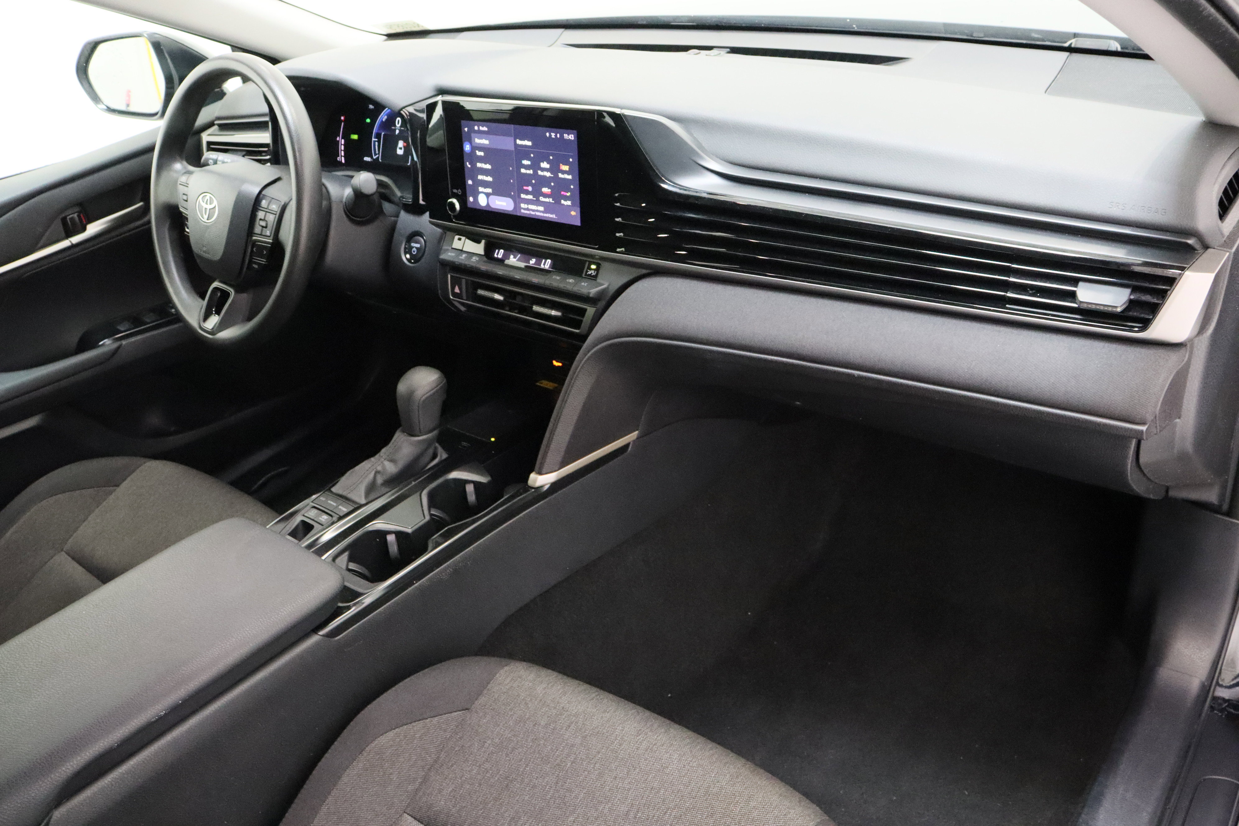Certified 2025 Toyota Camry LE FWD image 37