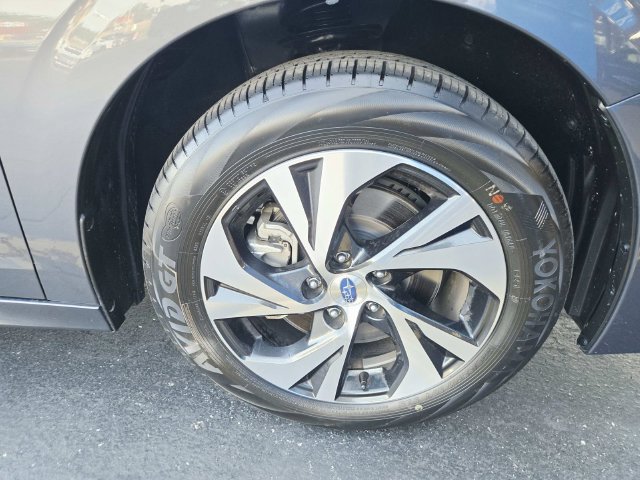 Used 2025 Subaru Legacy Premium AWD/4WD image 13
