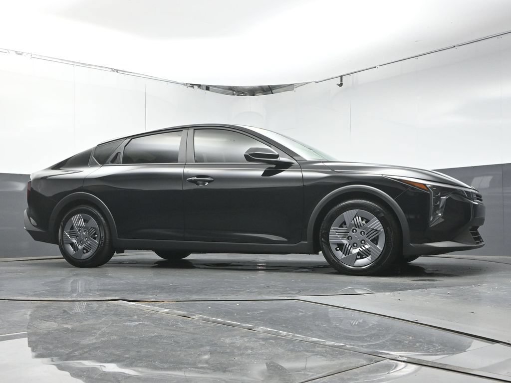 Used 2025 Kia K4 FWD image 29