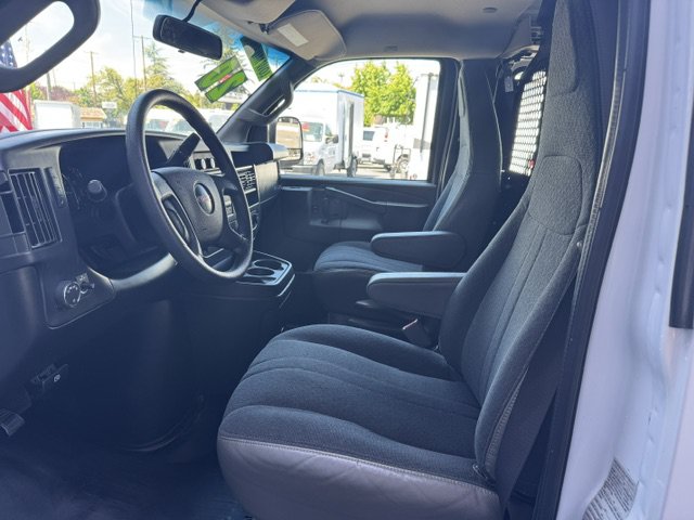 Used 2020 GMC Savana 2500 w/ Driver Convenience Package RWD image 7