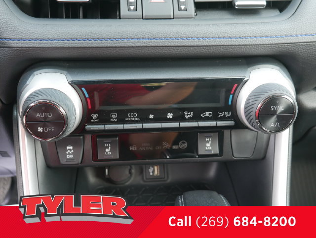Used 2023 Toyota RAV4 XSE w/ XSE Grade Weather Package AWD/4WD image 32