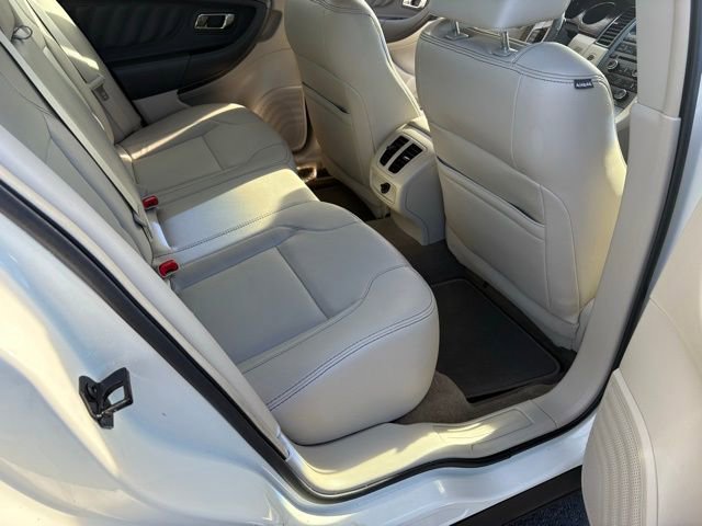 Used 2011 Ford Taurus SEL w/ 202A Rapid Spec Order Code image 27