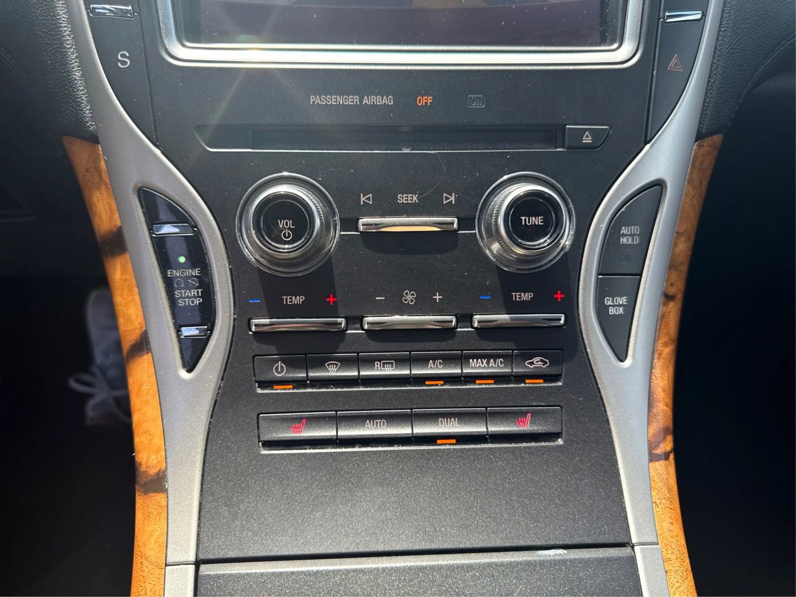 Used 2016 Lincoln MKX Select w/ Select Plus Package FWD image 24