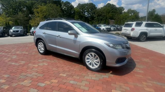 Used 2017 Acura RDX w/ AcuraWatch Plus Package FWD image 4