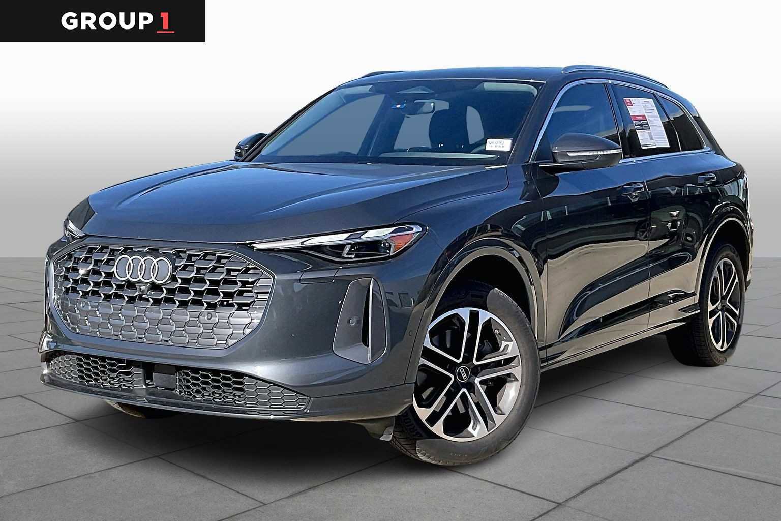 Used 2025 Audi Q5 Premium w/ Convenience Package