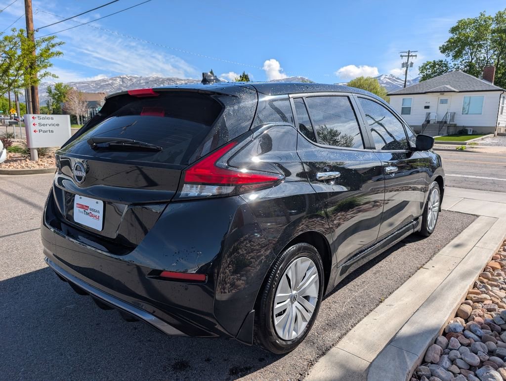 Used 2023 Nissan Leaf SV Plus w/ Protection Package FWD image 4