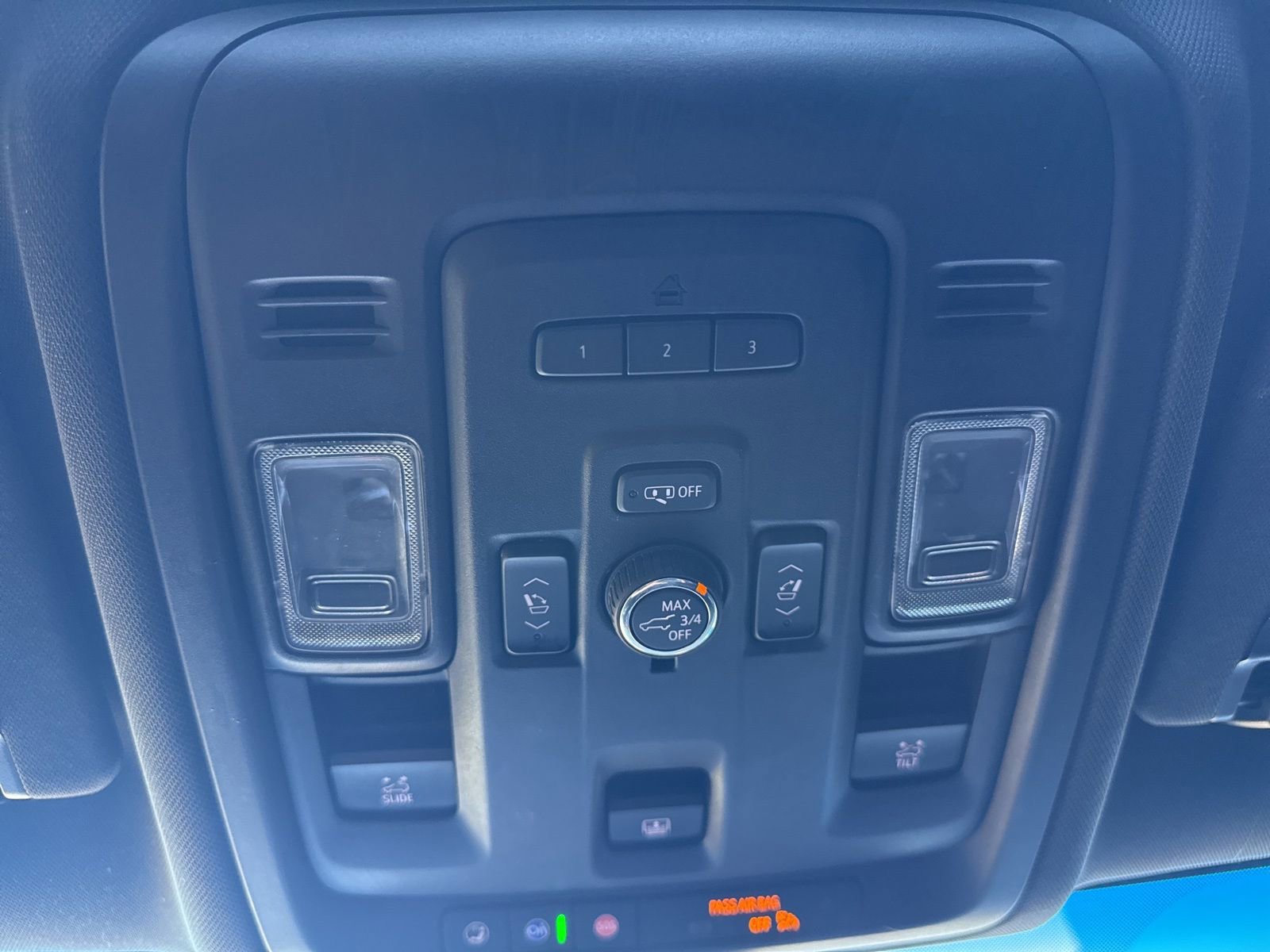 Used 2021 Chevrolet Tahoe Premier AWD/4WD image 34