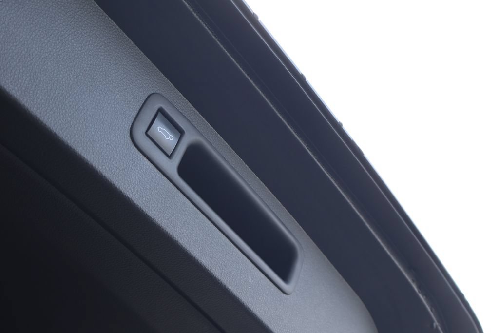 Used 2022 Toyota Highlander XSE FWD image 53