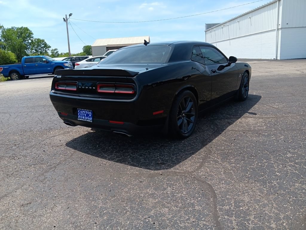 Used 2019 Dodge Challenger R/T Scat Pack RWD image 5