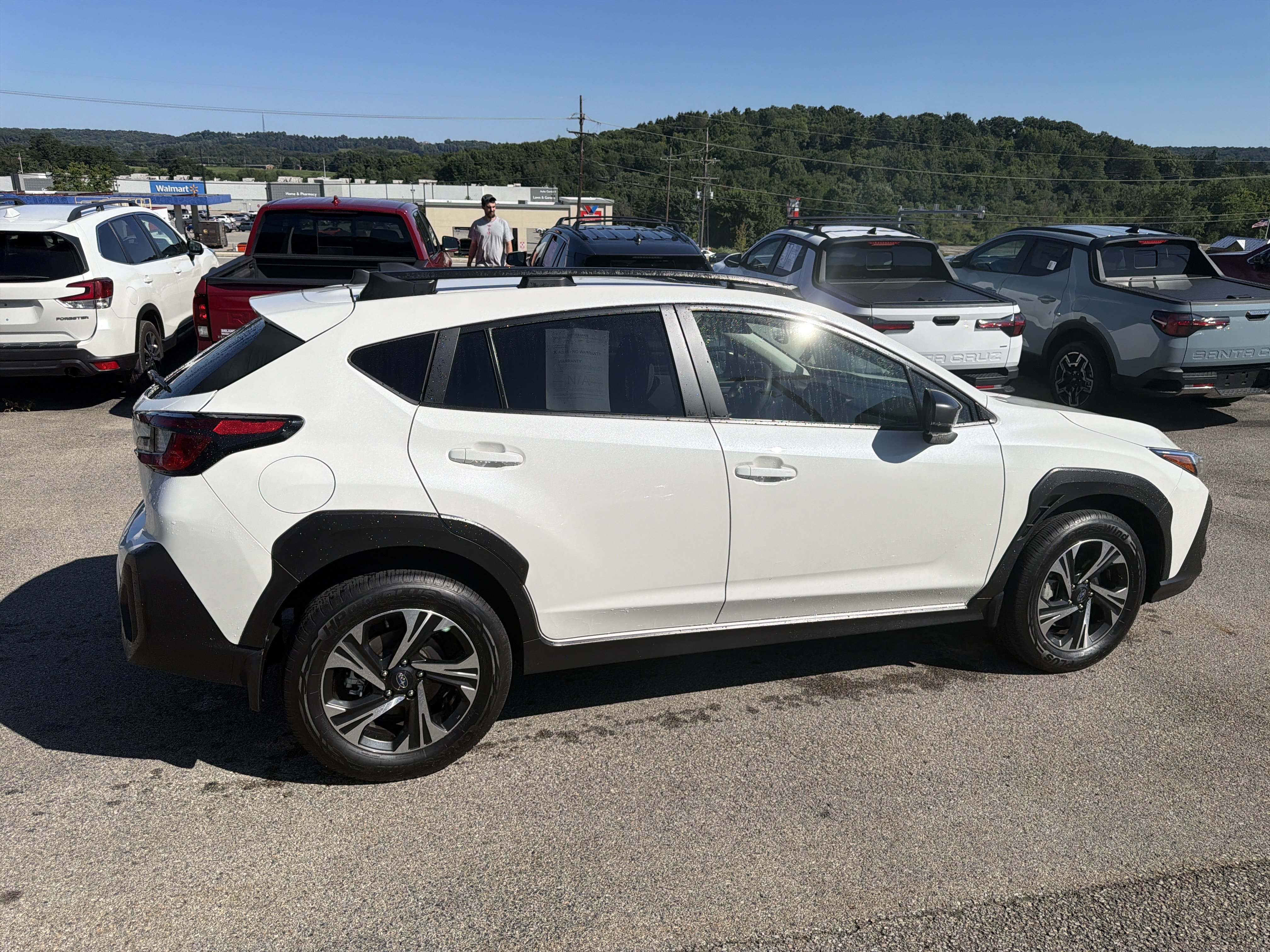 Used 2024 Subaru Crosstrek 2.0i Premium AWD/4WD image 3