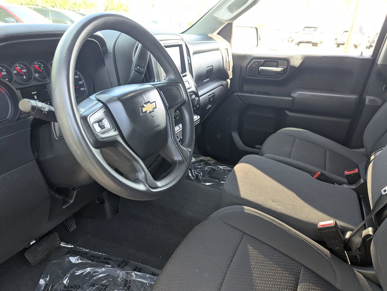 Used 2020 Chevrolet Silverado 1500 Custom w/ Custom Value Package image 17