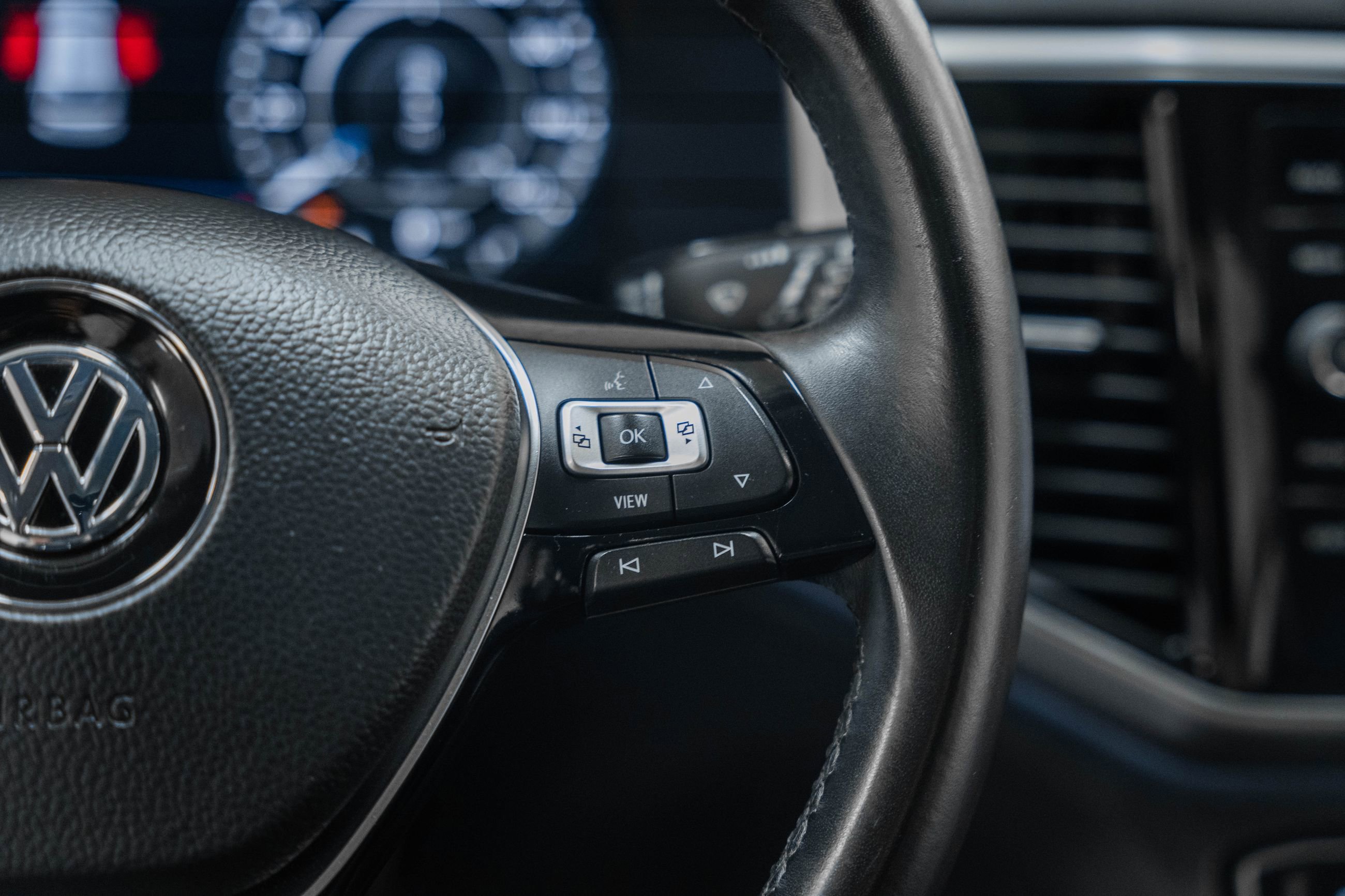 Used 2019 Volkswagen Atlas SEL Premium image 36