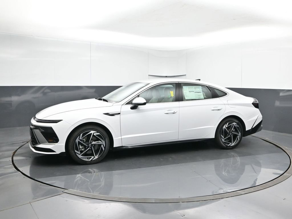 New 2026 Hyundai Sonata SEL image 2
