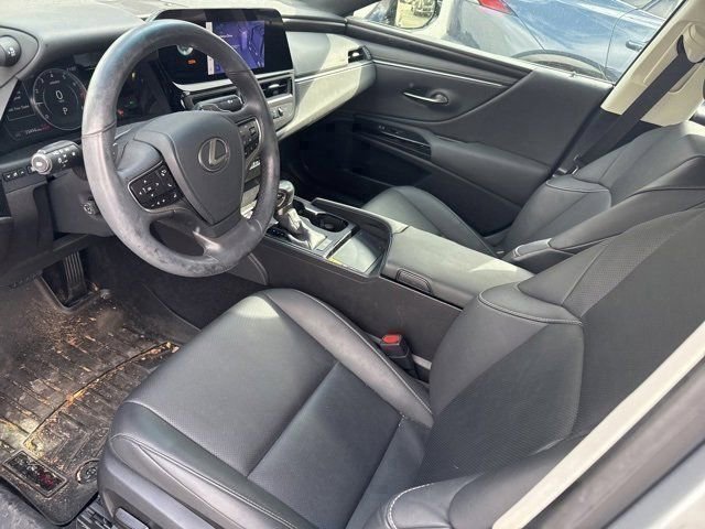 Used 2024 Lexus ES 250 w/ Premium Package image 10