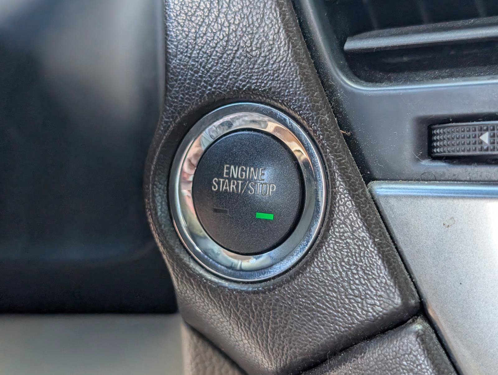 Used 2015 Chevrolet Suburban LTZ AWD/4WD image 26