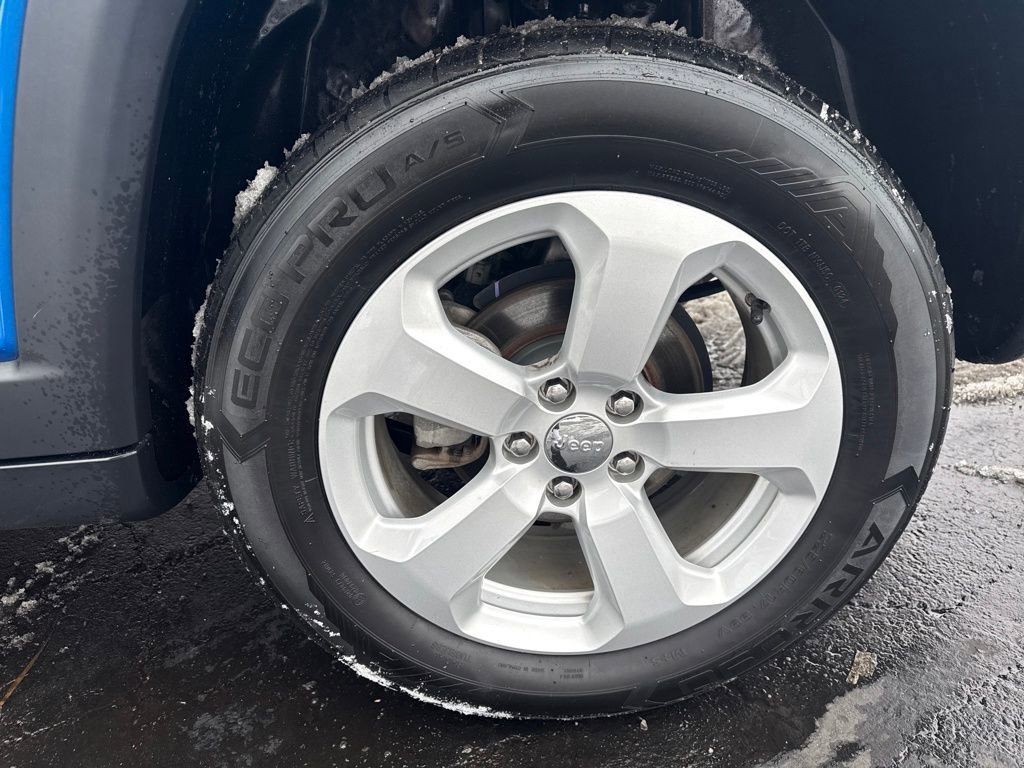 Certified 2021 Jeep Compass Latitude w/ Convenience Group image 36