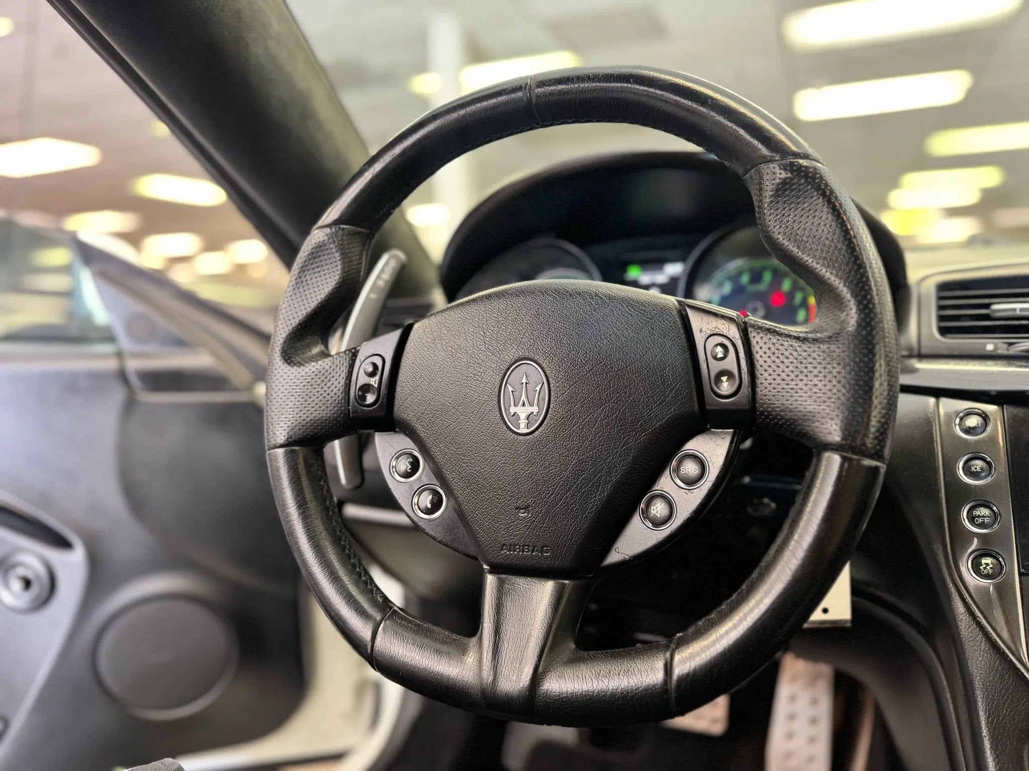 Used 2014 Maserati GranTurismo MC image 23