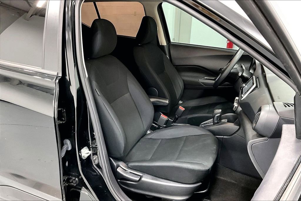Used 2024 Nissan Kicks S image 10