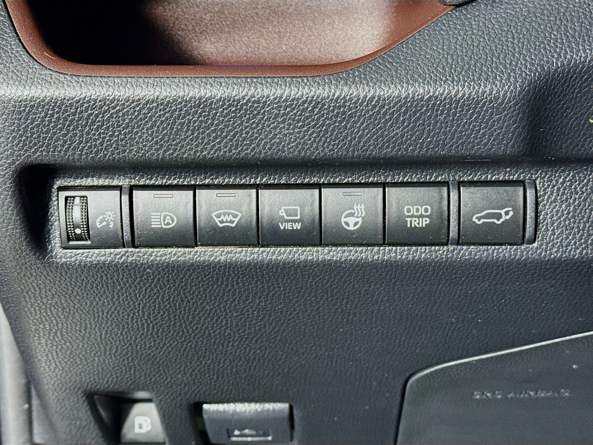 Certified 2023 Toyota RAV4 Limited AWD/4WD image 10