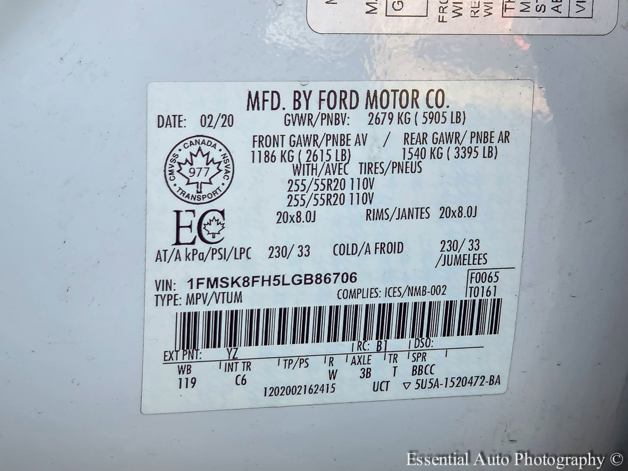 Used 2020 Ford Explorer Limited AWD/4WD image 38