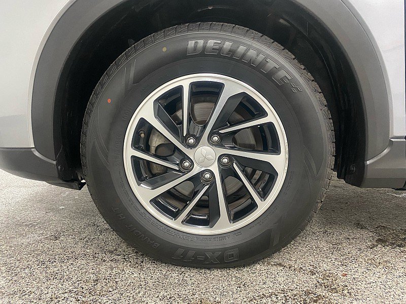 Used 2020 Mitsubishi Eclipse Cross ES image 27