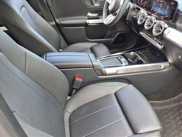 Certified 2024 Mercedes-Benz GLB 250 4MATIC image 20