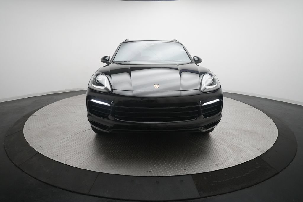 Certified 2022 Porsche Cayenne AWD/4WD image 2